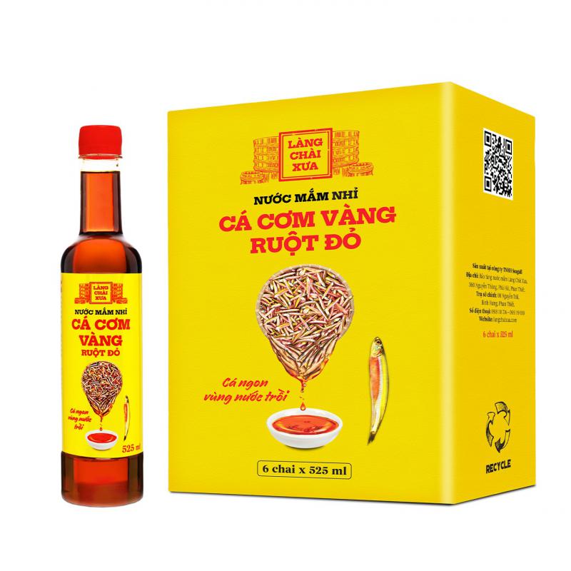 Thùng 6 Chai Nước Mắm Nhỉ Cá Cơm Vàng Ruột Đỏ Làng Chài Xưa 525Ml