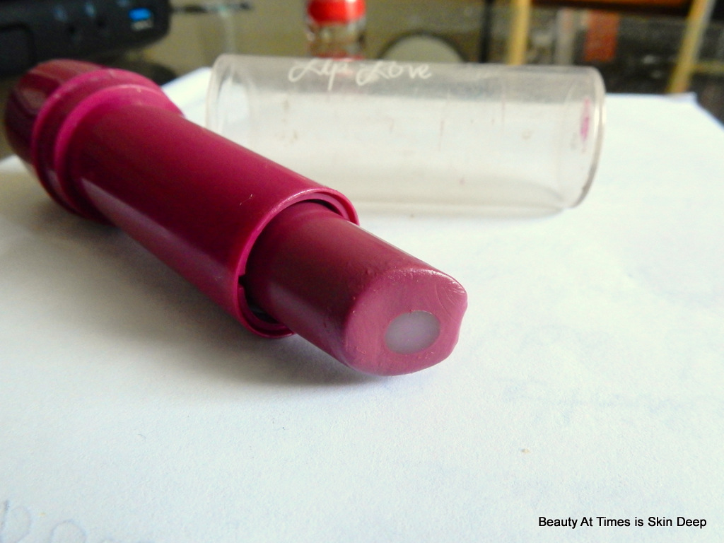 Lakme Lip Love Lip Balm Grape