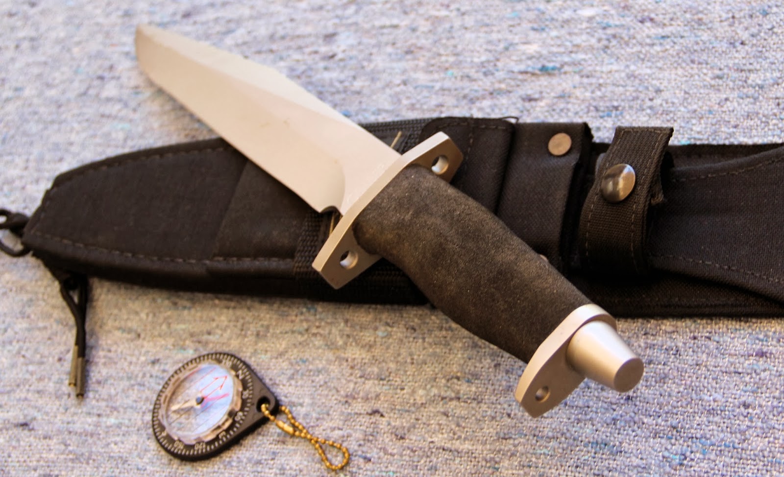 BACO TACTICOS CUCHILLOS GERBER BMF SURVIVAL KNIFE (USA)