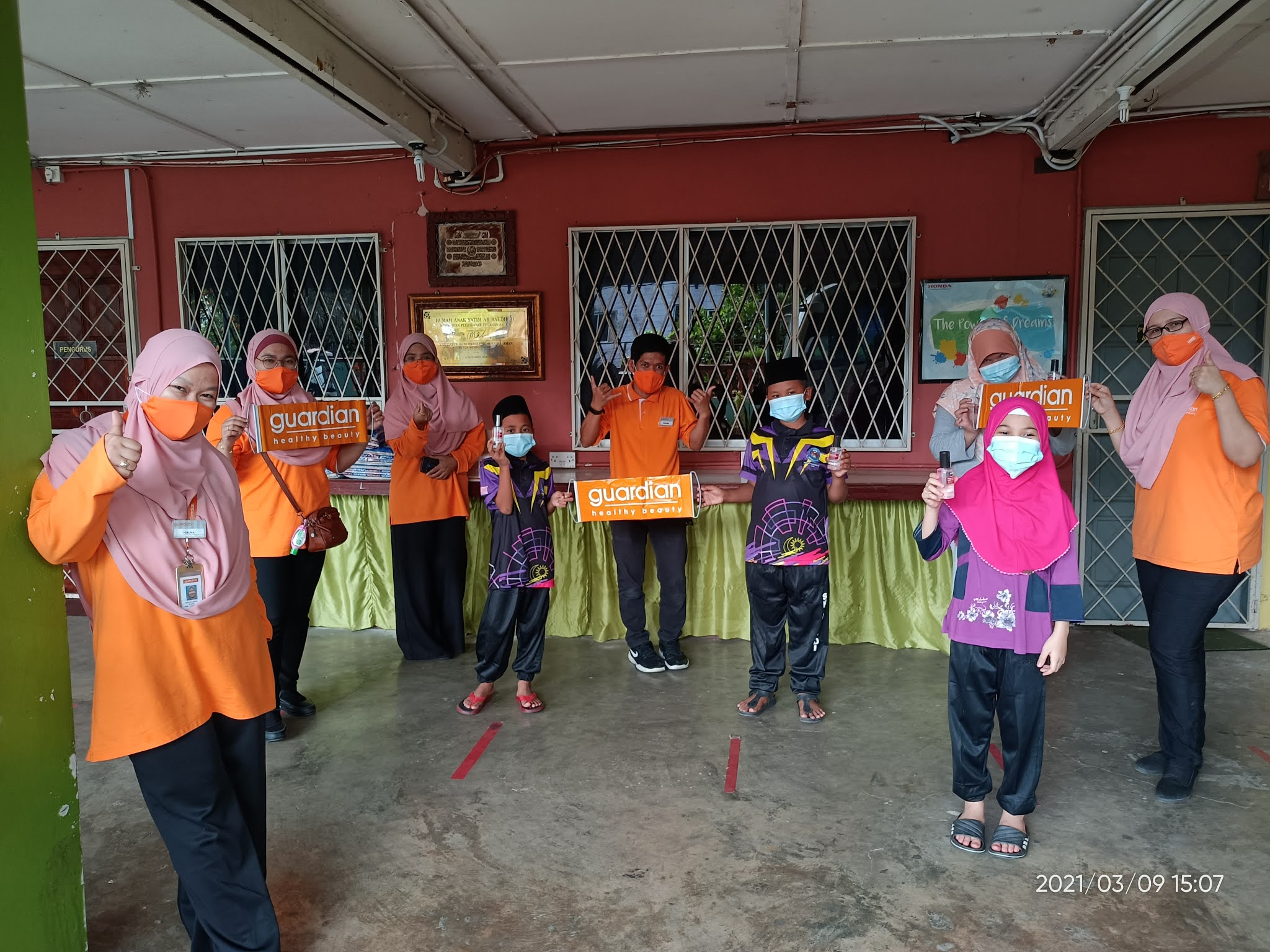 Mouse Mommy Treats Caring