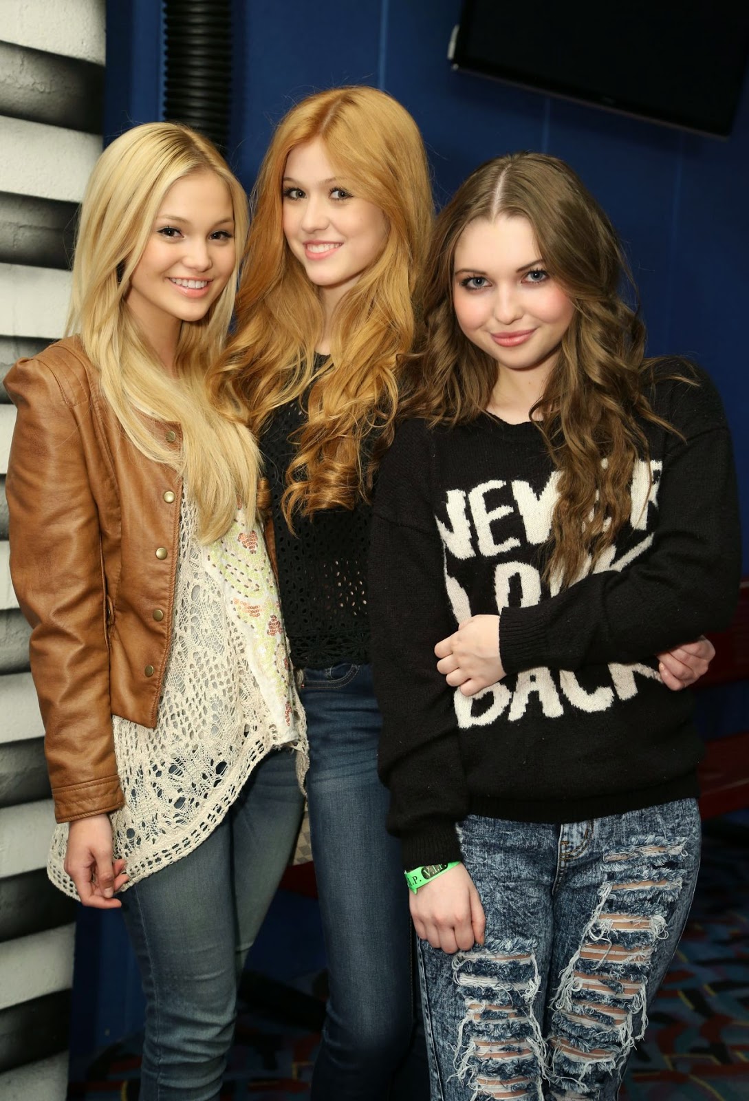 Celebs Galaxy: Olivia Holt, Katherine McNamara and Sammi Hanratty