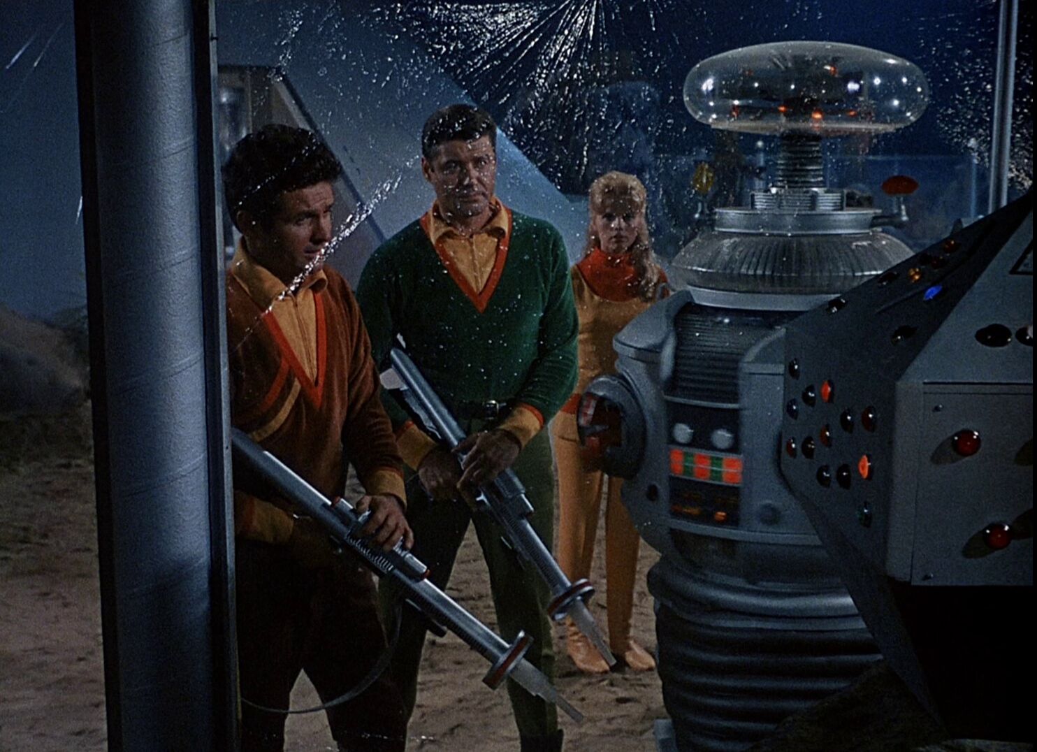 затерянные в космосе старый сериал. затерянные в космосе джун харрис. затерянные в космосе фильм 1965. затерянные в космосе 1968. затерянные в космосе 1965.