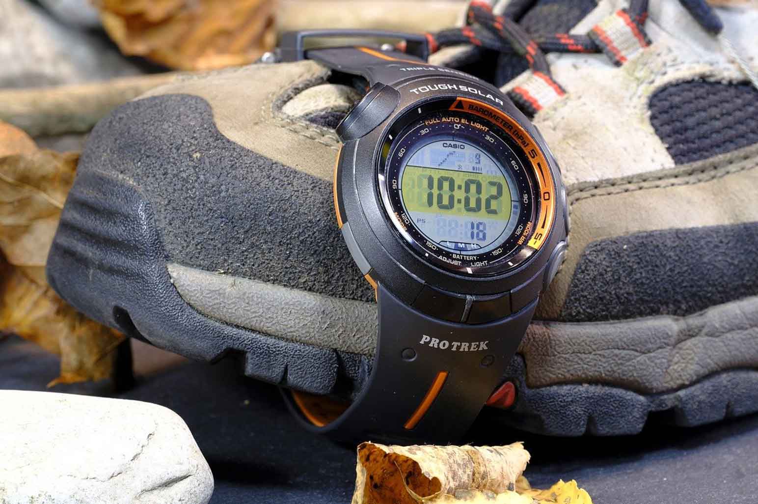 Features To Look for In A Hiking Watch Features To Look for In A Hiking Watch