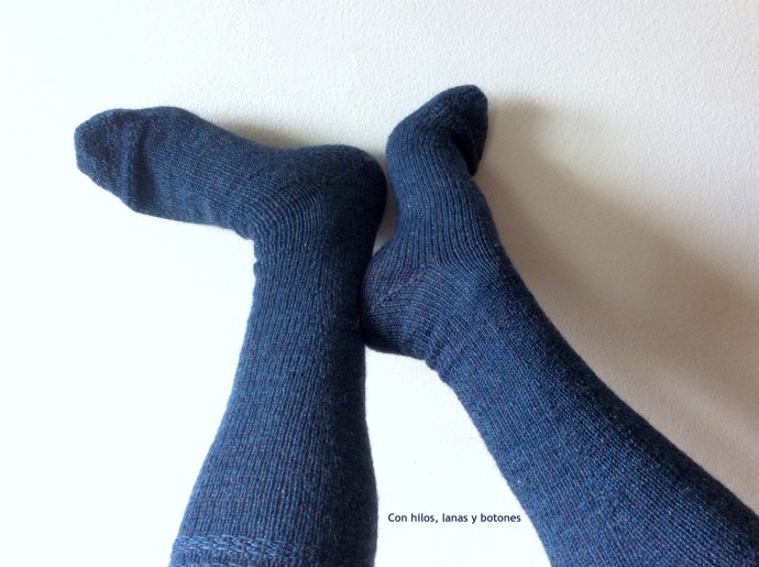 Con hilos, lanas y botones: Moffitt Socks (patrón de Soraya García, @soriknits)