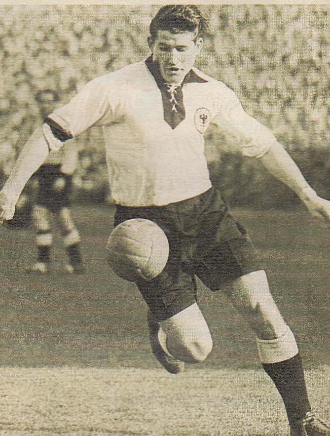 Soccer Nostalgia: Old Match Photographs-Part 14f