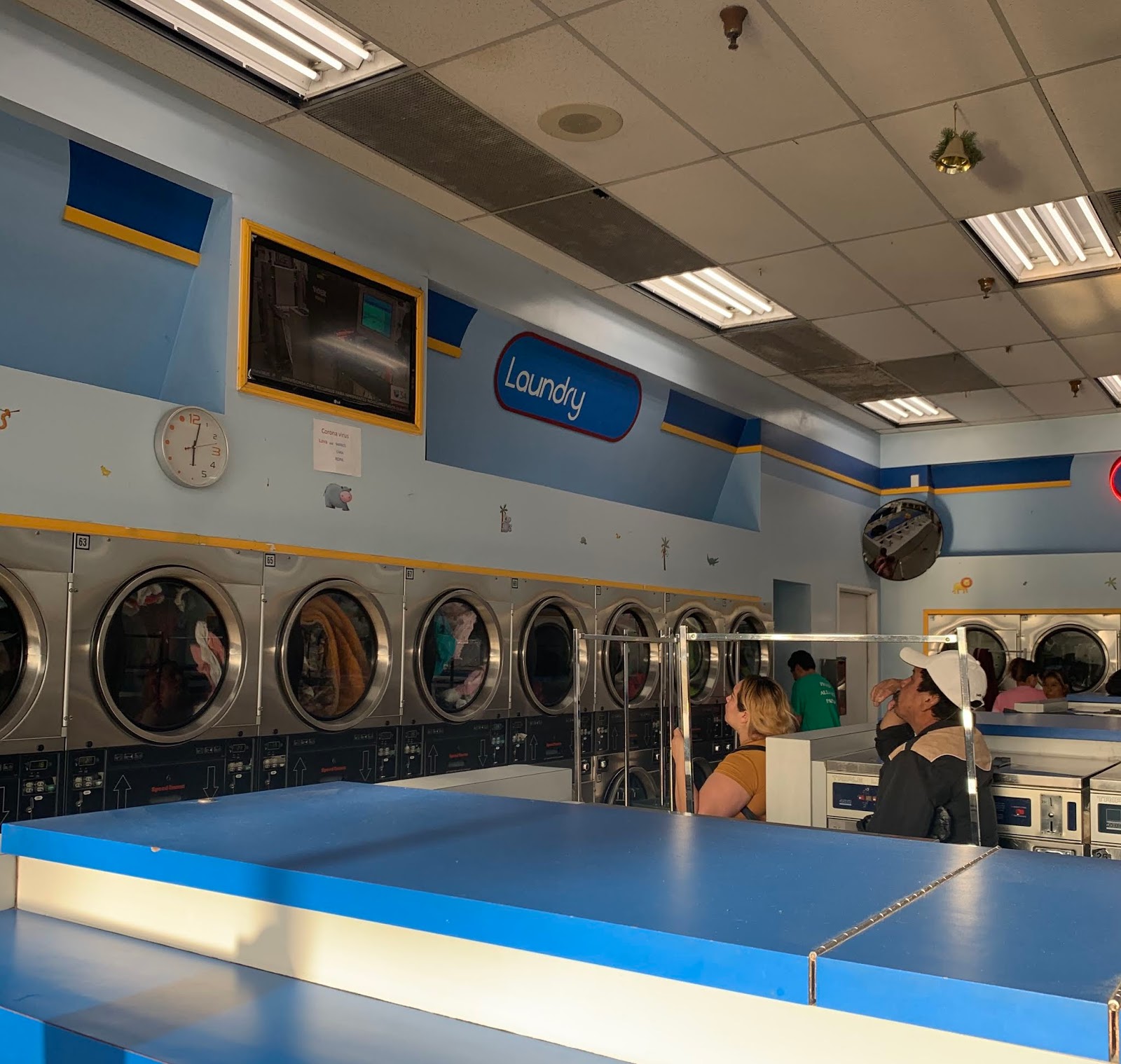 Las lavanderías son un esencial para del Sur Centro