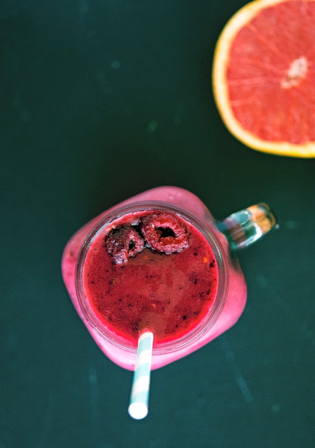 The Iron You: Raspberry-Grapefruit Smoothie