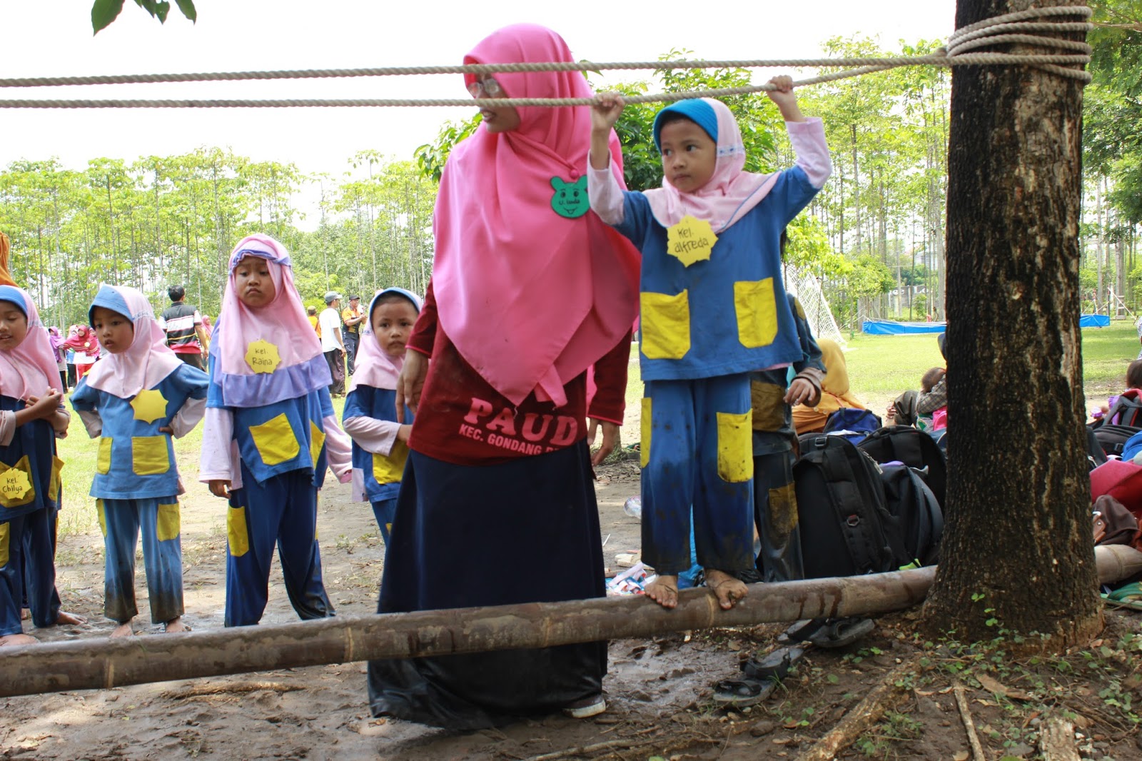 Ide 23+ Indonesia Family Gathering