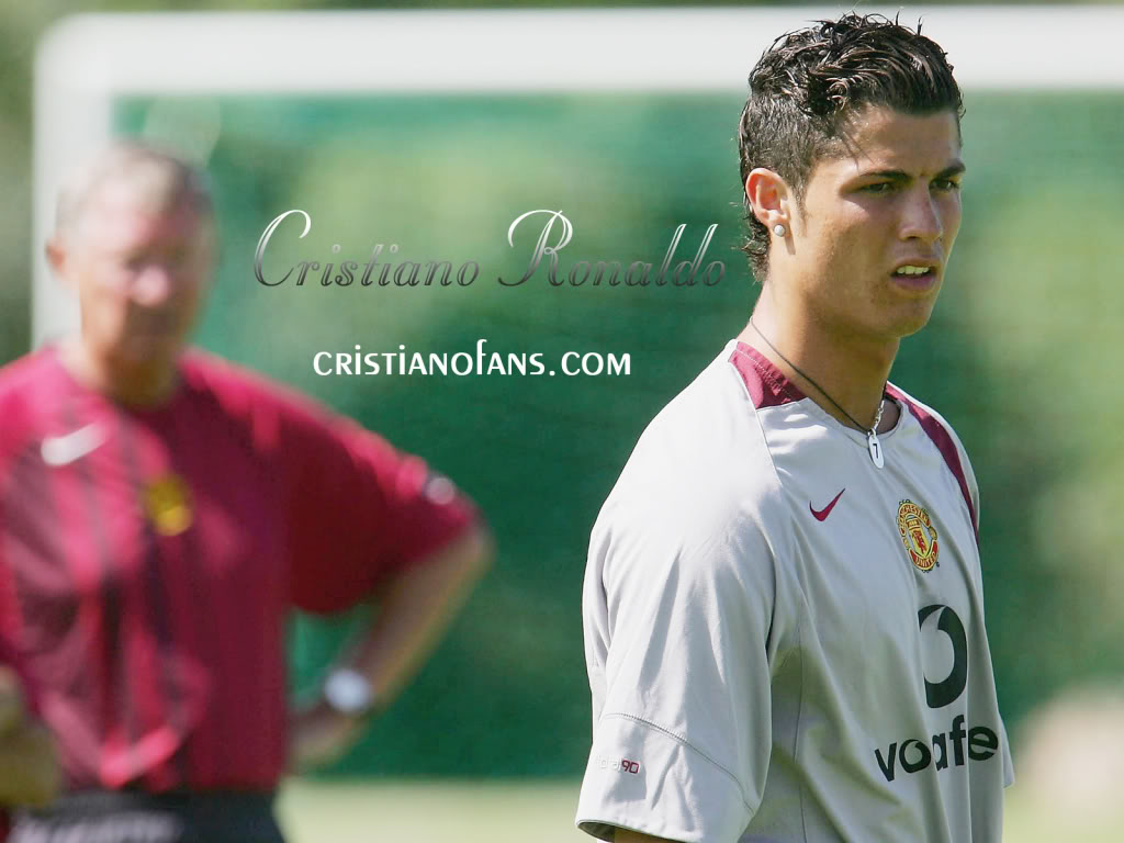 http://1.bp.blogspot.com/-uO26wIsqPCc/T-yOv6kslPI/AAAAAAAAAQY/libQKGYLOU4/s1600/Cristiano-Ronaldo-Wallpaper-0102.jpg