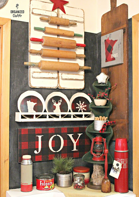 A Minnesota Buffalo Check Christmas Vignette organizedclutter.net