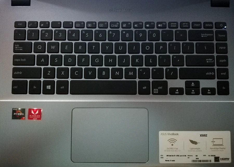 Review ASUS VivoBook X505Z Layar Lapang, Bobot Tetap Ringan