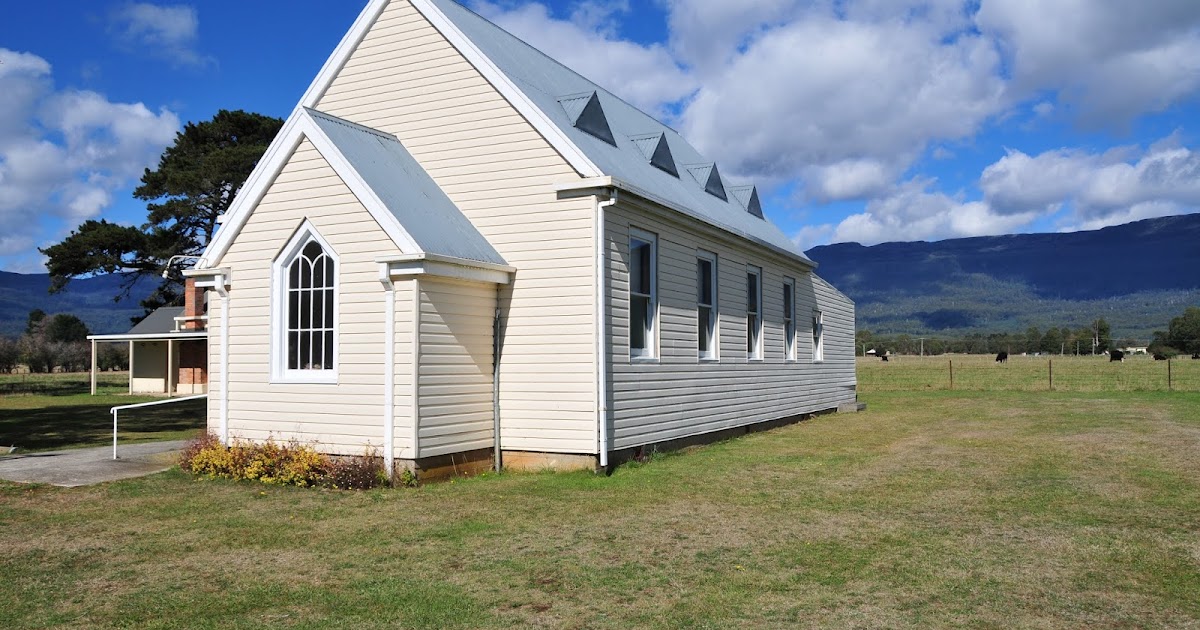 No. 432 Caveside Church of Christ "The Church in the Paddock"