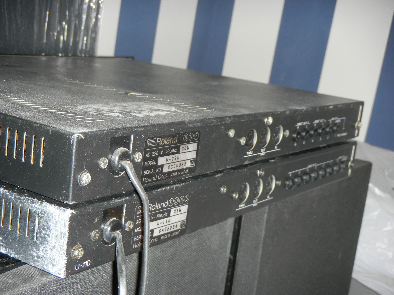 Infrequent Sound [sex.tex] technology: Roland U-220 | Roland U-110