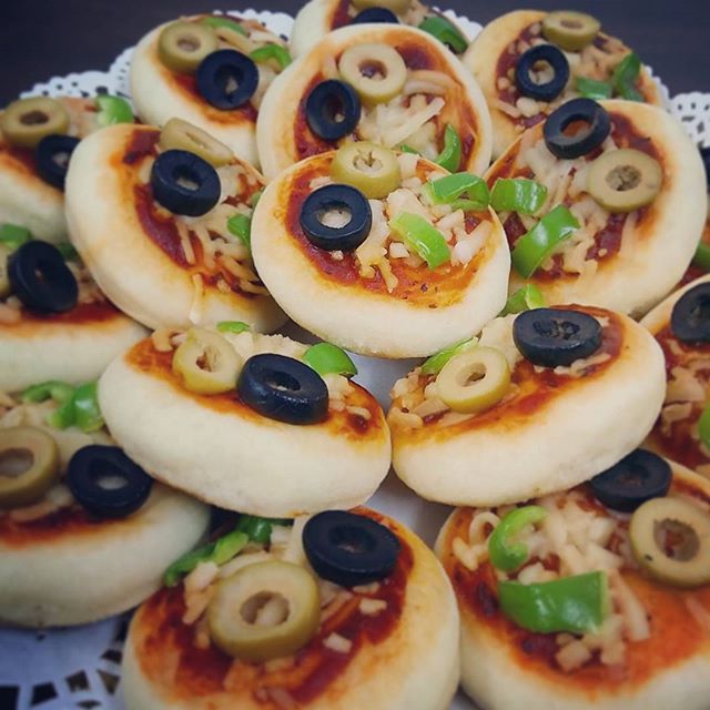 طريقة عمل ميني بيتزا لذيذة delicious mini pizza