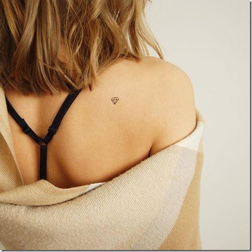 Tatuagens femininas para as costas Tatuagens femininas para as costas