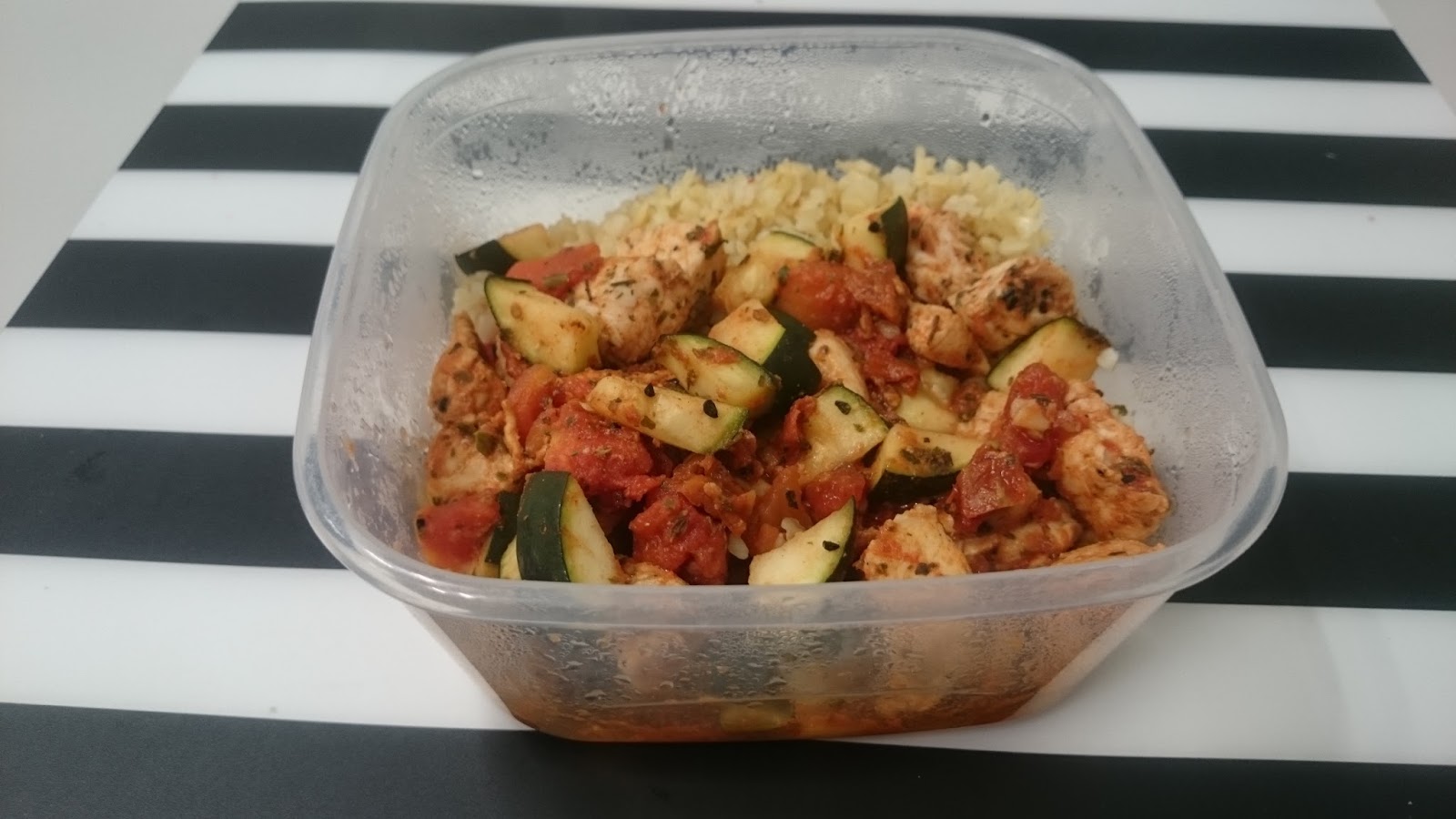 Fit Bombardino Lunch box z kurczakiem i warzywami wersja 2