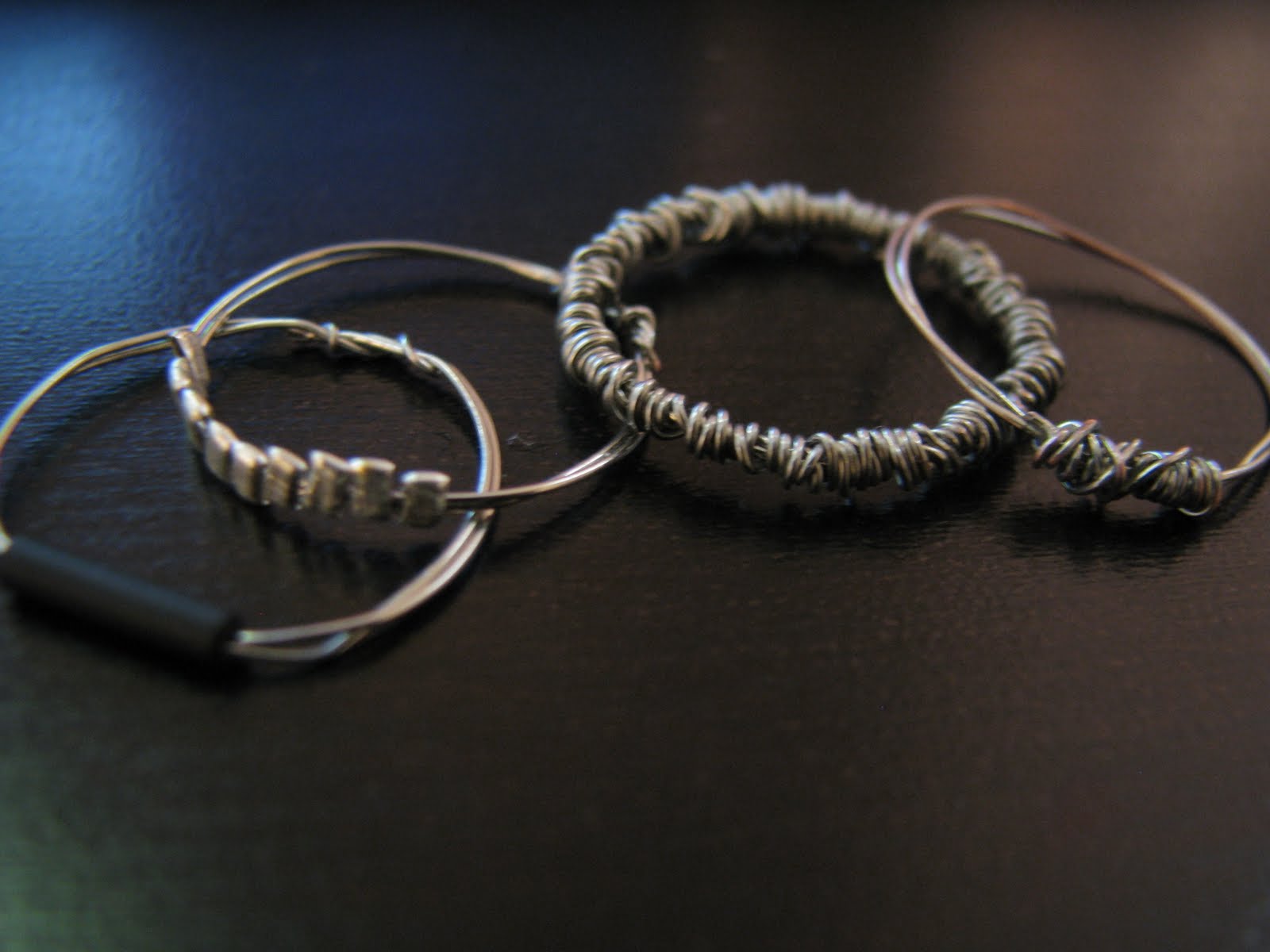 Squiggles & Scribbles: DIY: Wire Stackable Rings