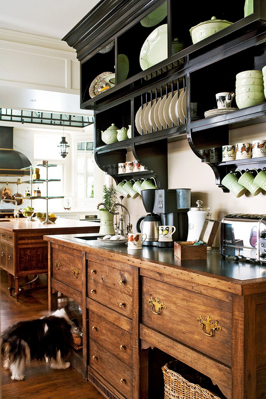 A Gorgeous Kitchen With A Soaring Ceiling