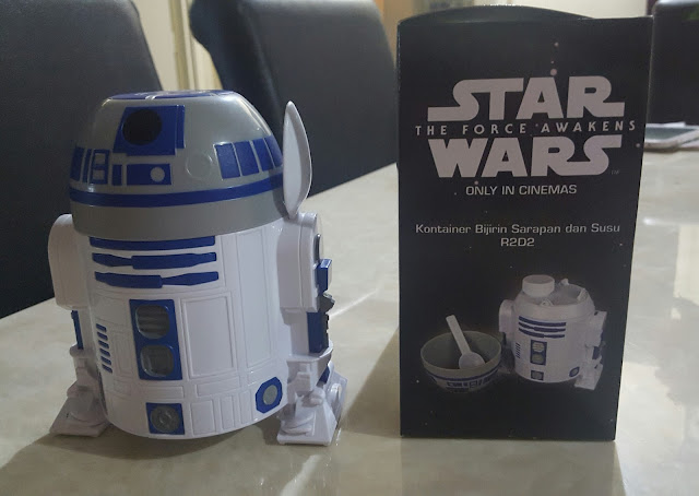 STAR WARS R2D2 Cereal and Milk Container