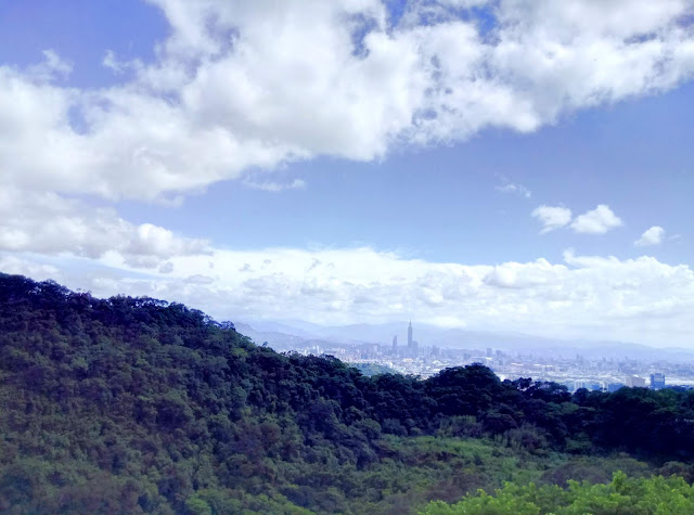 【台北市內湖區 / 旅遊 / 步道健走】 內湖半日健走 大溝溪 圓覺寺步道 瀑布 白石湖吊橋 同心池