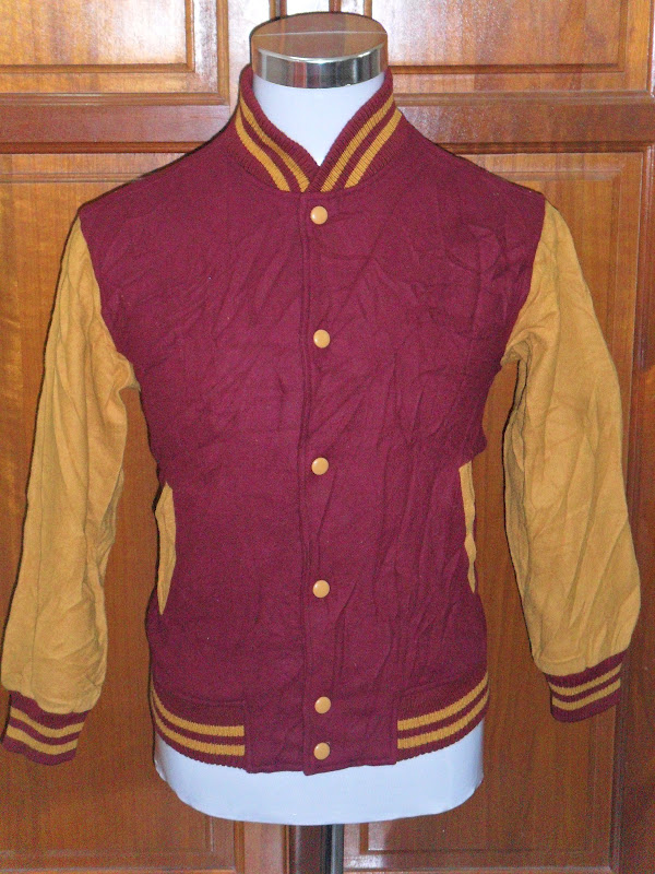 BUNDLEBARANGBAEK: Varsity Jacket.