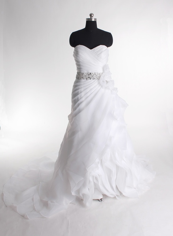 Strapless A-line chiffon bridal gown ~ Fabulous And Style-Fashion Blog