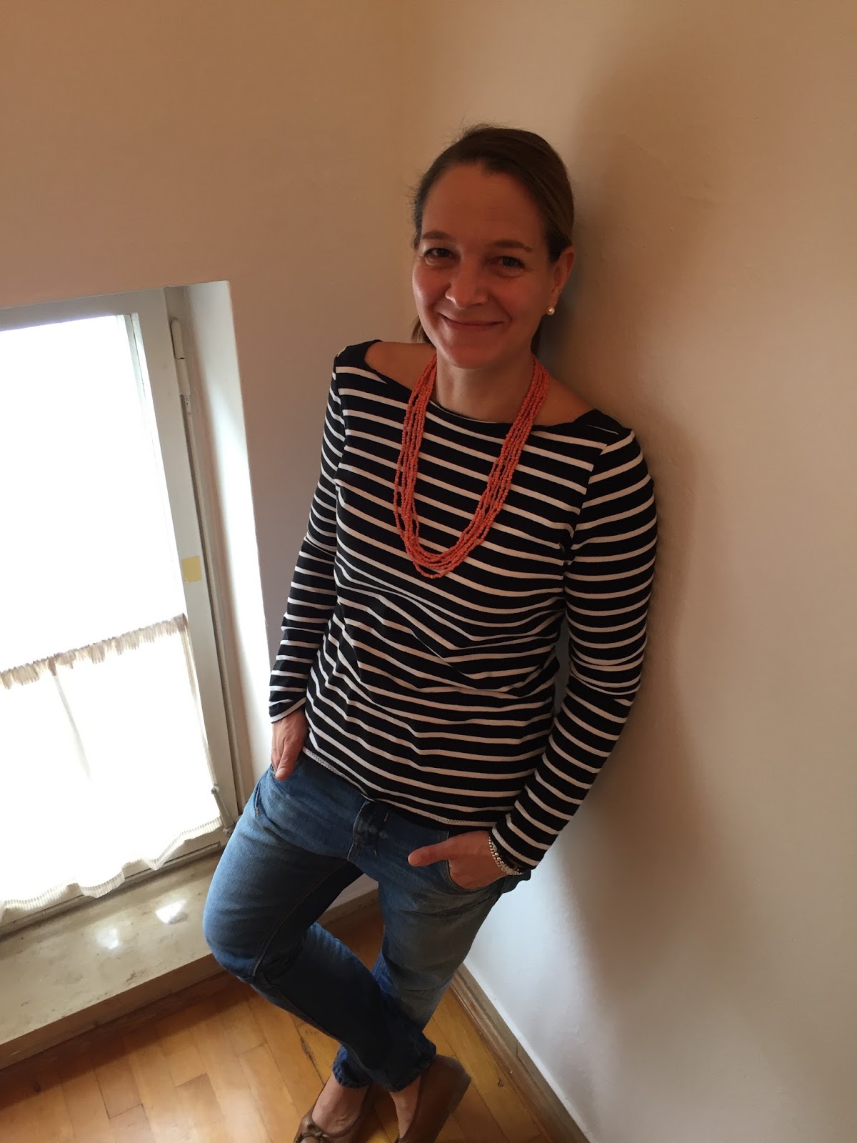 Frau Marlene und ich warten auf den Frühling