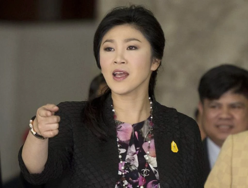 หยัดตรง - Yingluck Shinawatra