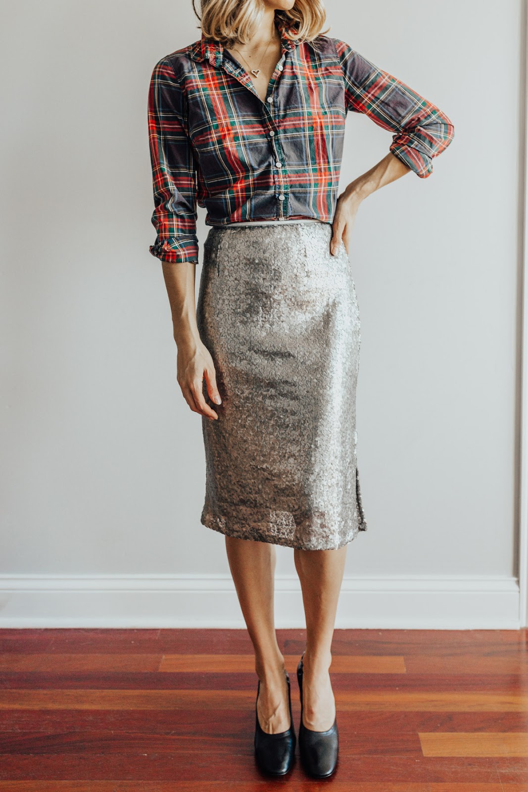 FASHION HOW TO WEAR A SEQUIN SKIRT ...