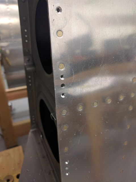 Top wing skins complete!