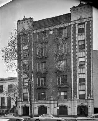 Lakeview Historical Chronicles Recording Changes A Uic Collection