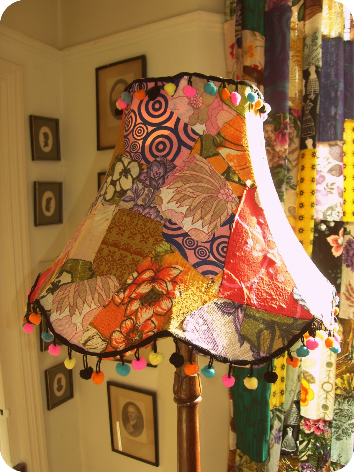 Vintage Vixen: Art, Wardrobe Disarray and A Tutorial