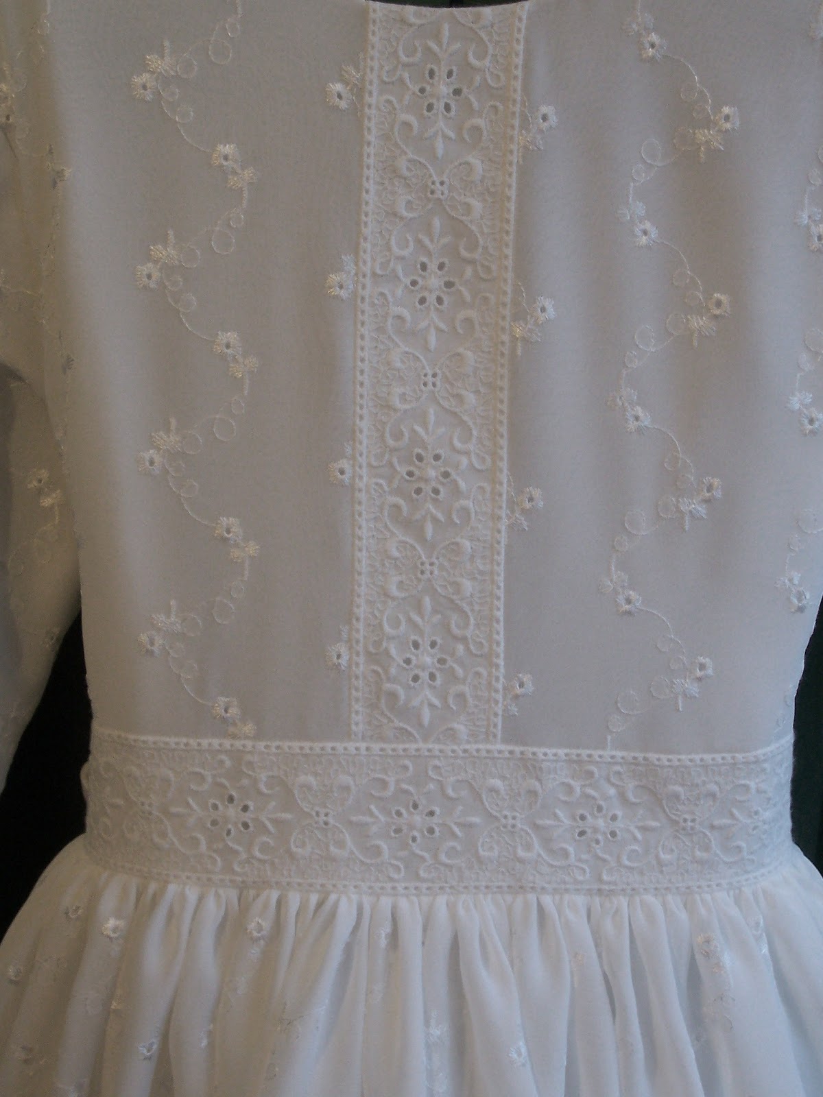 Zelie's Roses : Traditional Long-Sleeved First Holy Communion Dresses