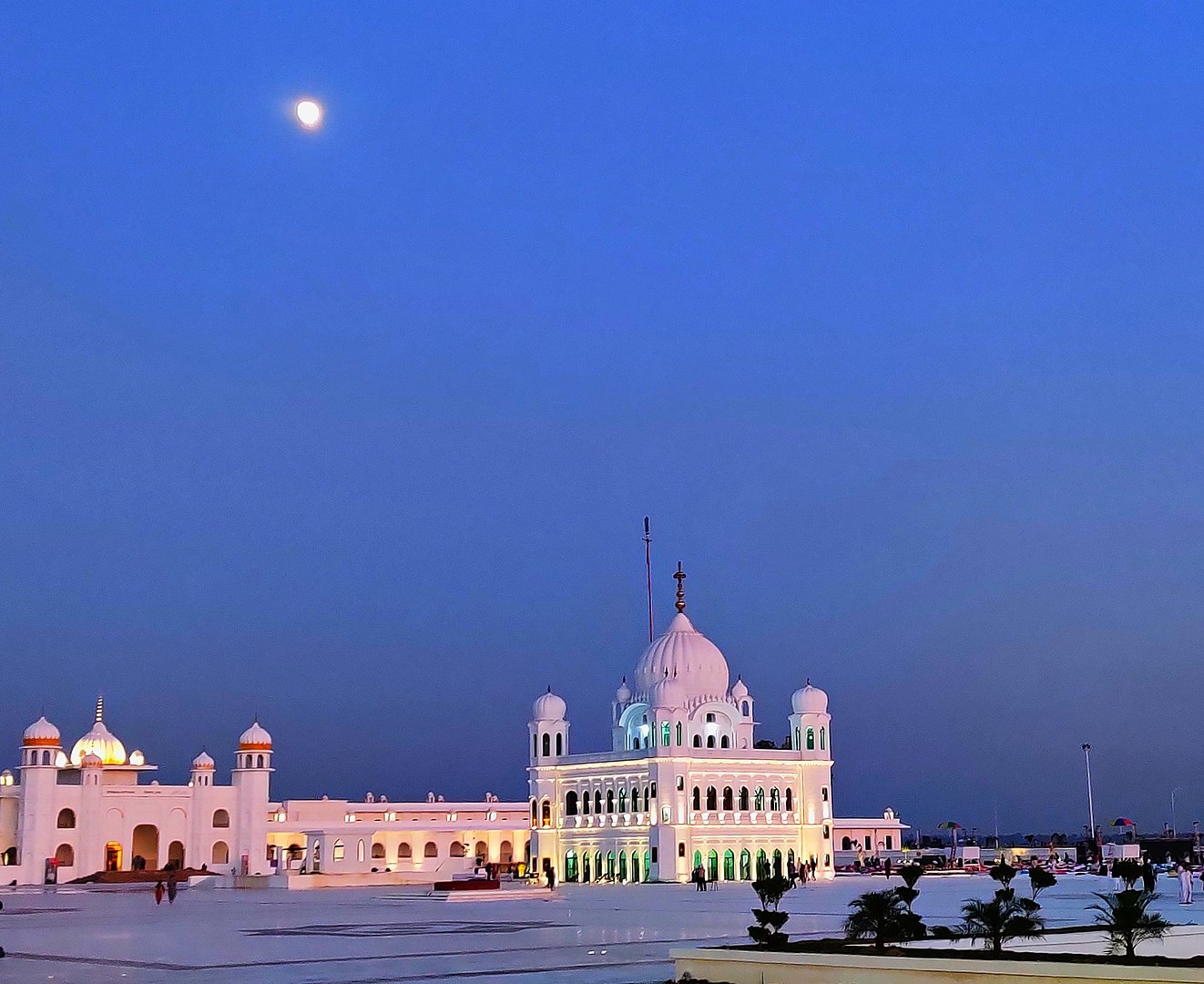 Gurdwara Darbar Sahib Kartarpur Shorts Cars