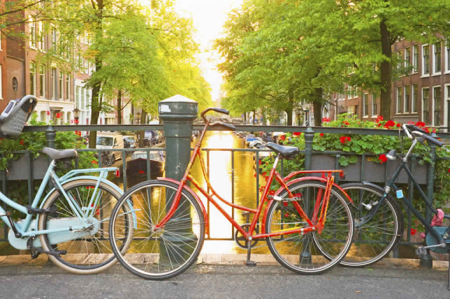Amsterdam on Bicycle