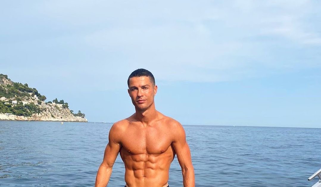 Cristiano Ronaldo atinge a marca de 300M e tornase a pessoa mais seguida no Instagram a nível Cristiano Ronaldo atinge a marca de 300M e tornase a pessoa mais seguida no Instagram a nível