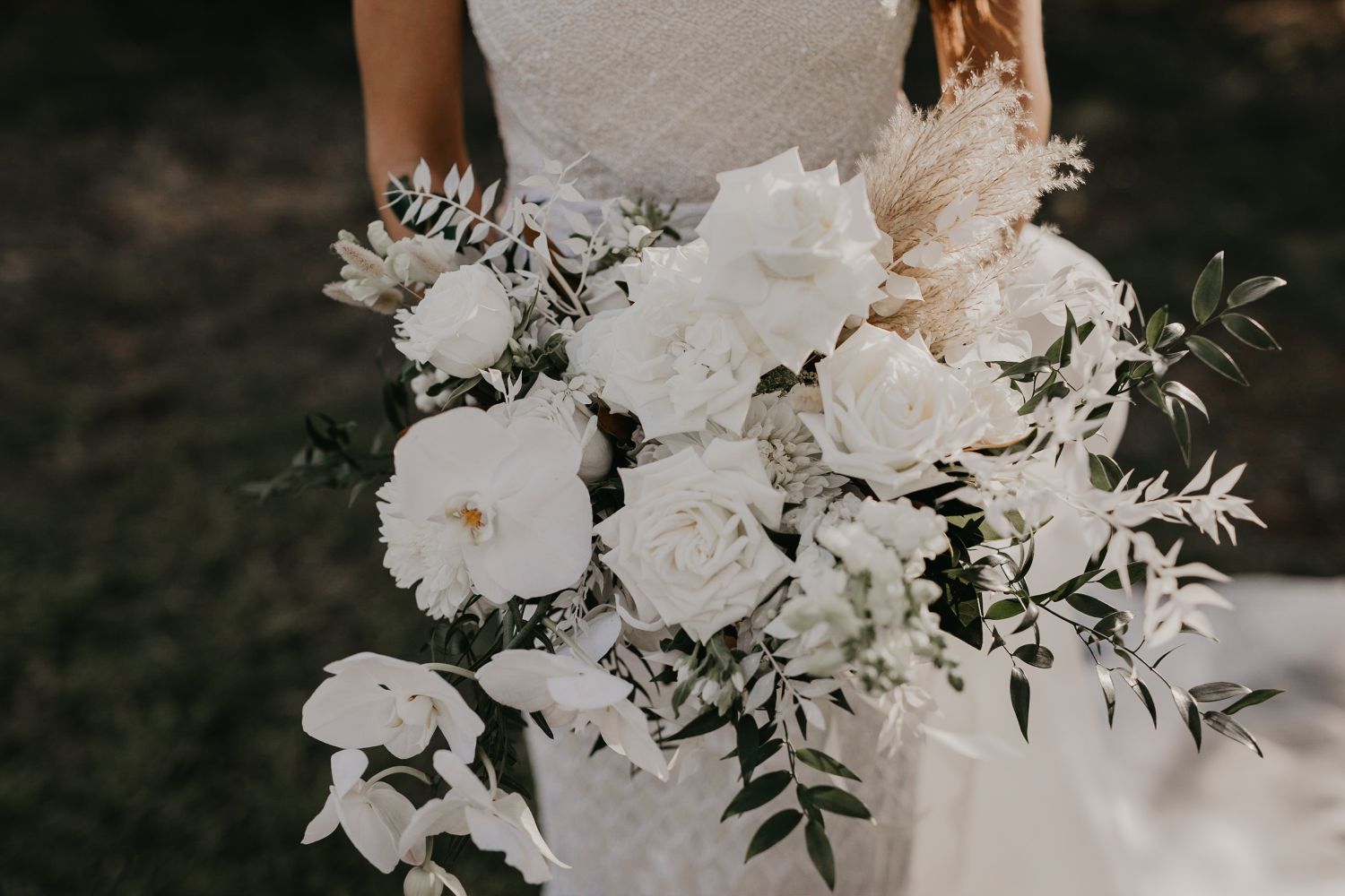brisbane wedding florals matthew gillam photography flowers bridal bouquet installations