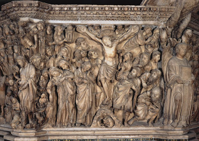 Pulpito di Nicola Pisano a Siena: Crocifissione