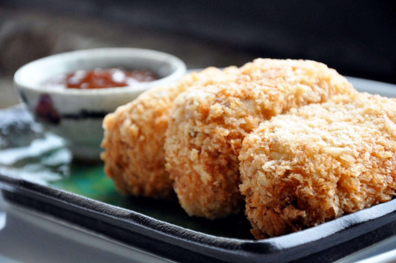 tsukurikata ground beef and corn croquettes with tonkatsu sauce