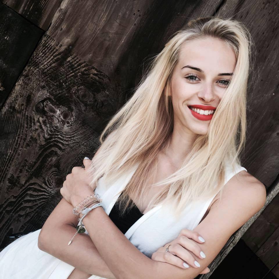 Wife Gets Massage Fucked