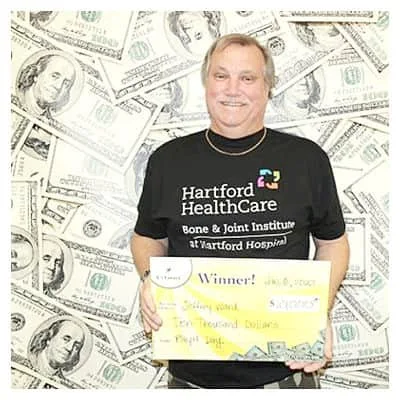 Encuentro de matrícula hace ganarse la lotería de $ 50,000
