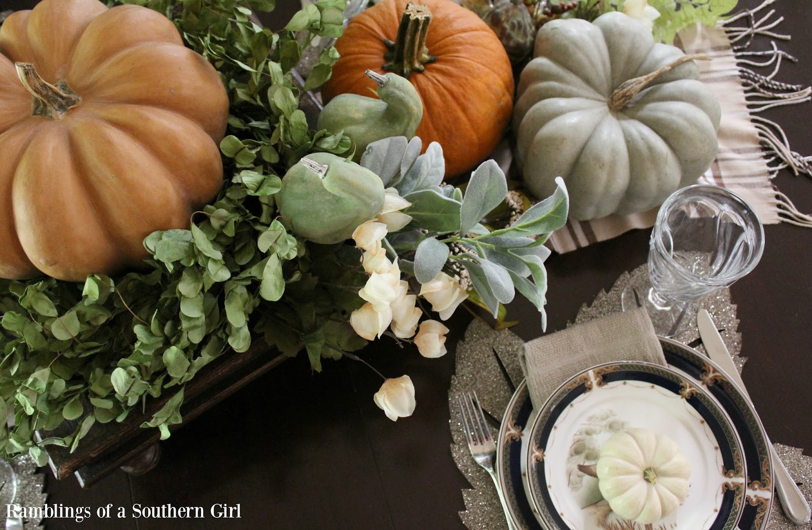 Ramblings of a Southern Girl: All About The Pumpkins Autumn Tablescape