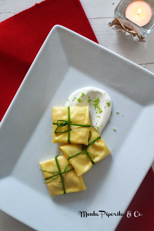 pacchetti natalizi al salmone e provola 