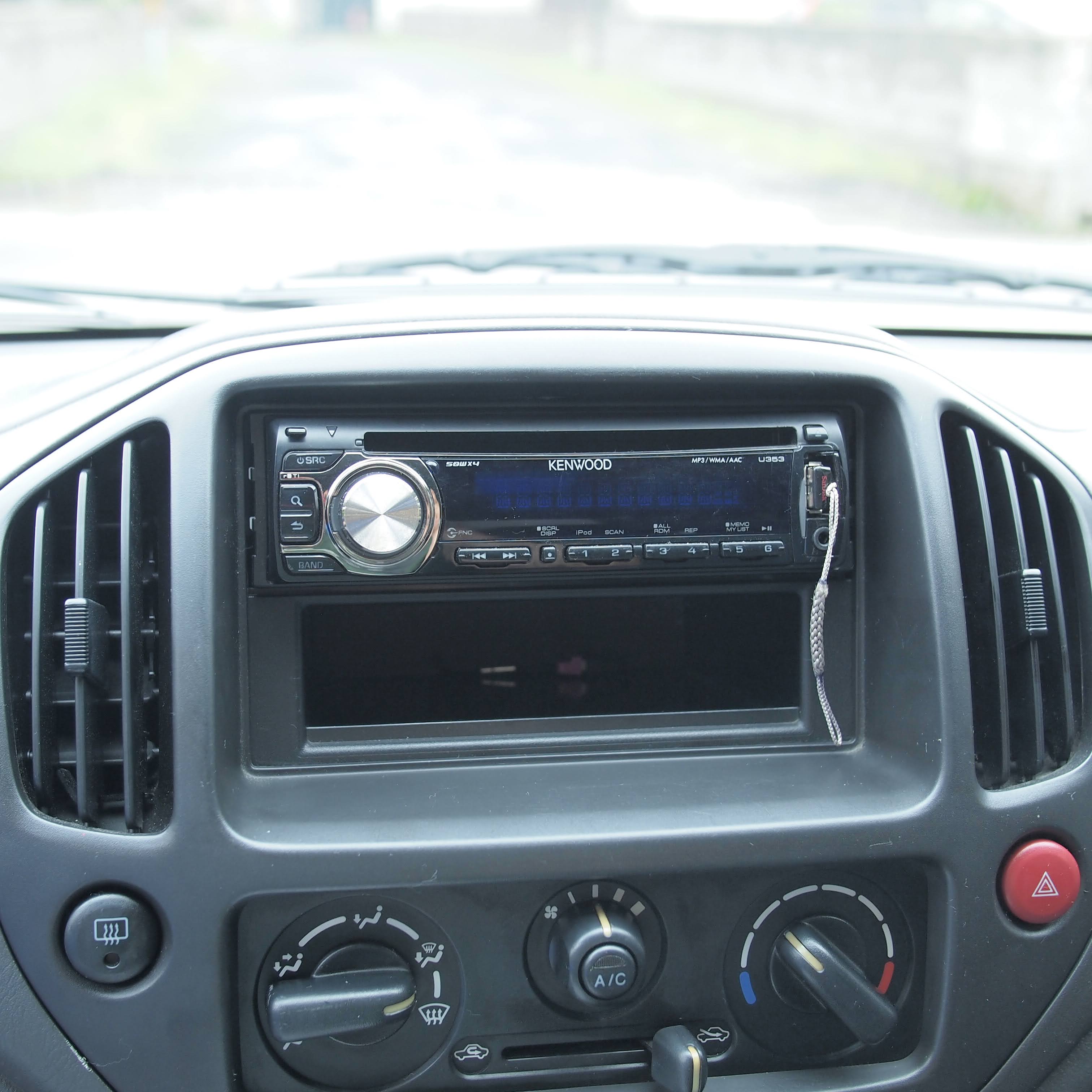 カーステレオ取り付け、スズキkei