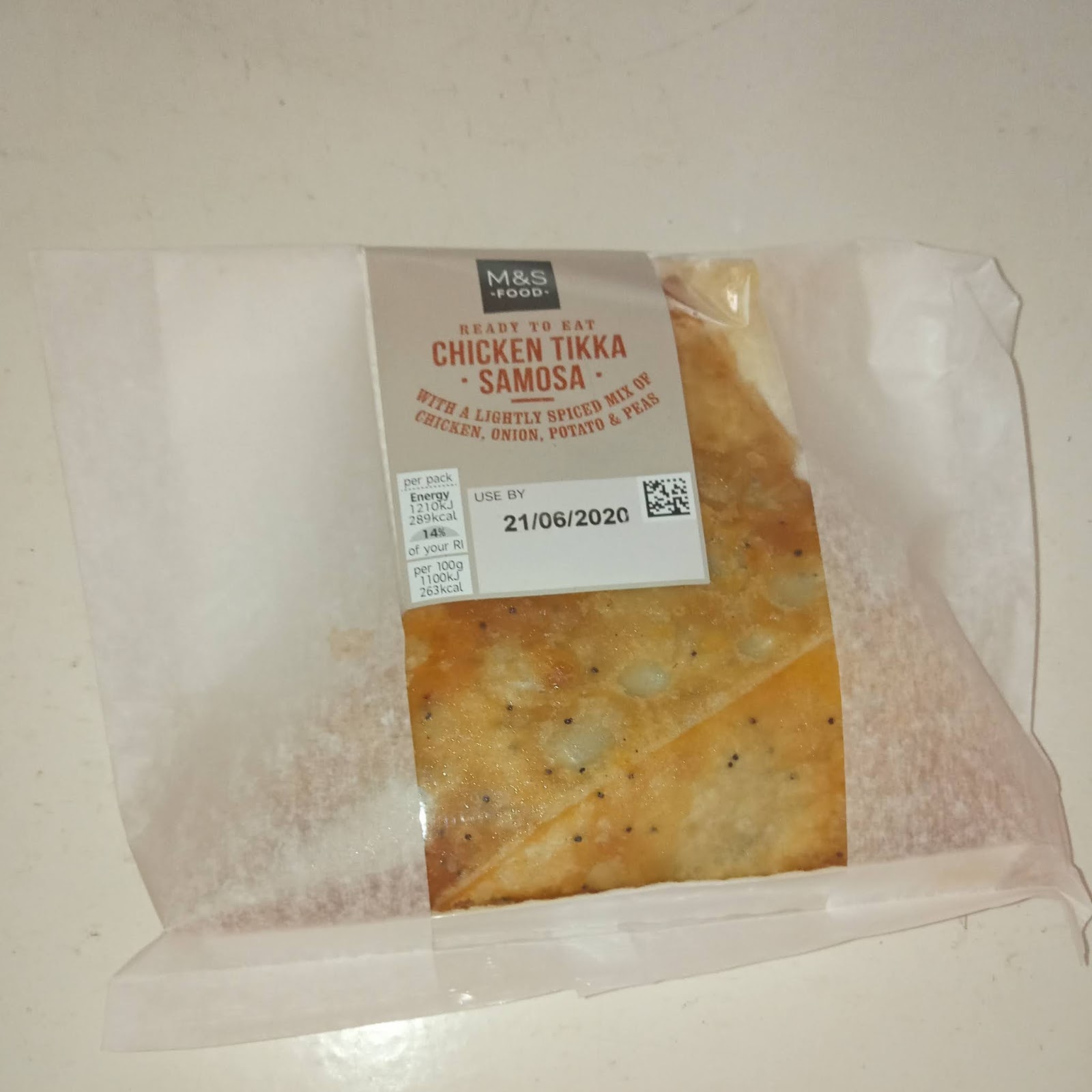 Supersupergirl's Food Reviews [Review] M&S Marks and Spencer Chicken Tikka Samosa