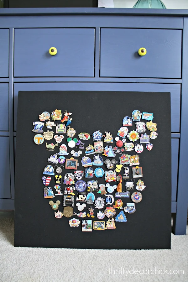 DIY Mickey shaped Disney pin art, Thrifty Decor Chick