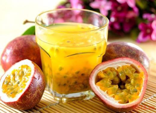 Passion-Fruit-health-benefits-side-effects