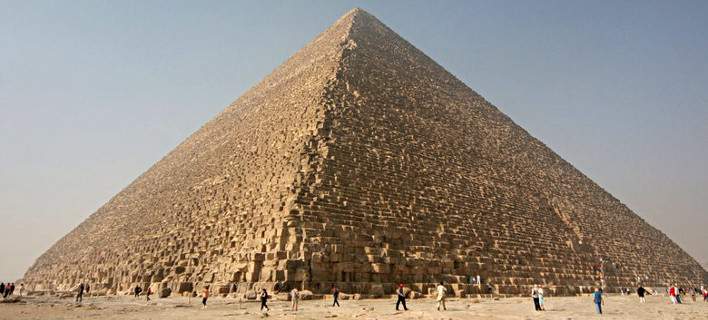 Οι πρώτες θεωρίες για τη μυστική τρύπα 30 μέτρων της Πυραμίδας του Χέοπα -Τι κρύβει