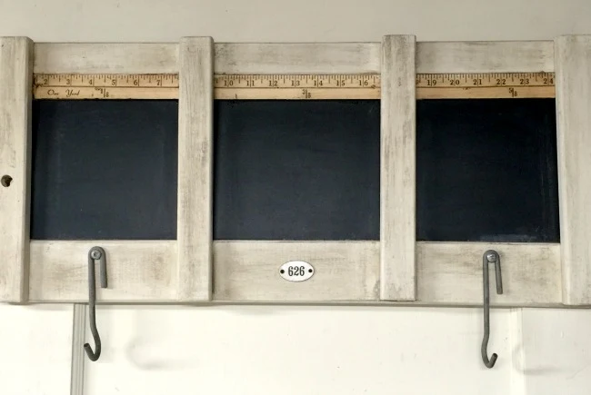 How to Make a Three Sectioned Chalkboard www.homeroad.net