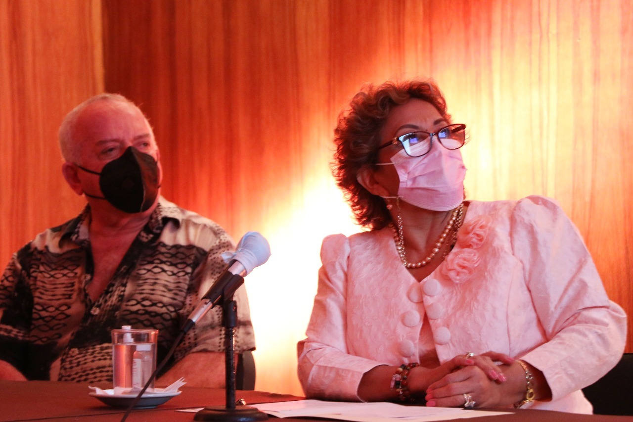 Reconocen trayectoria al 